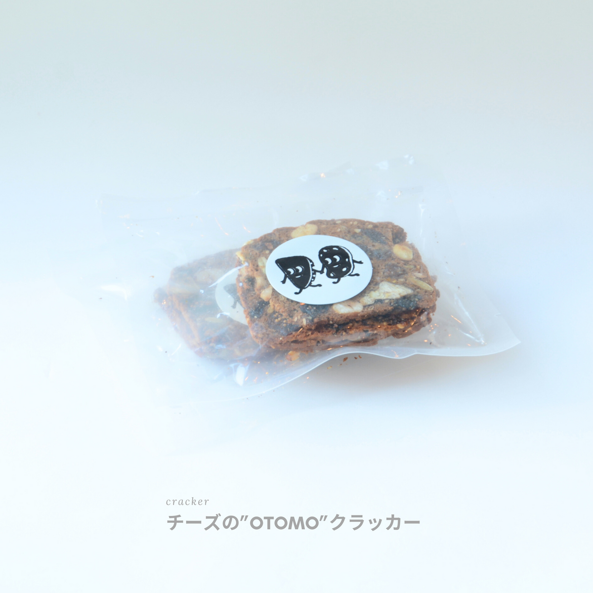 CRACKERS 